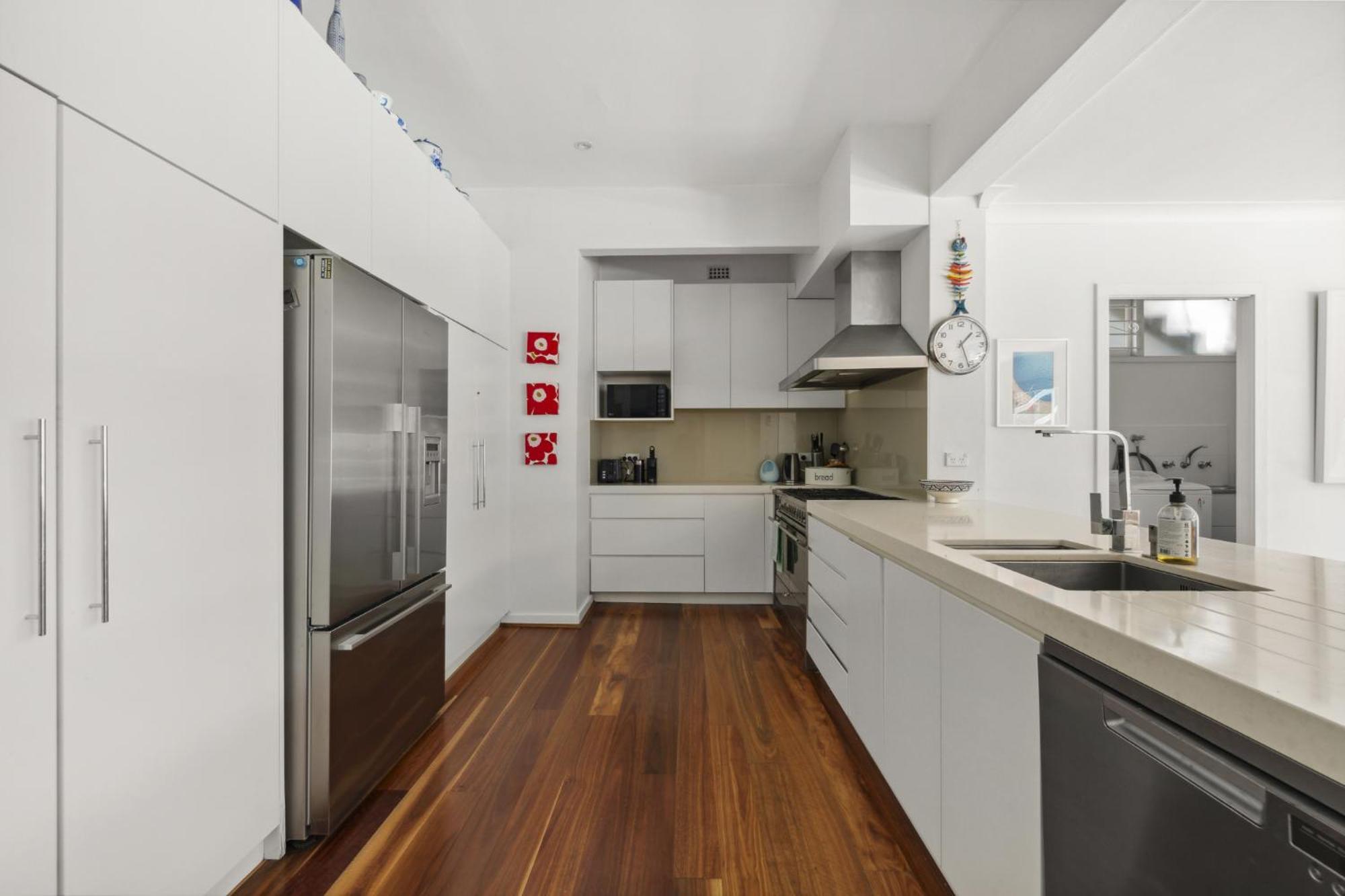 Holiday home Poolside - Close To Taronga Zoo & Luna Park *