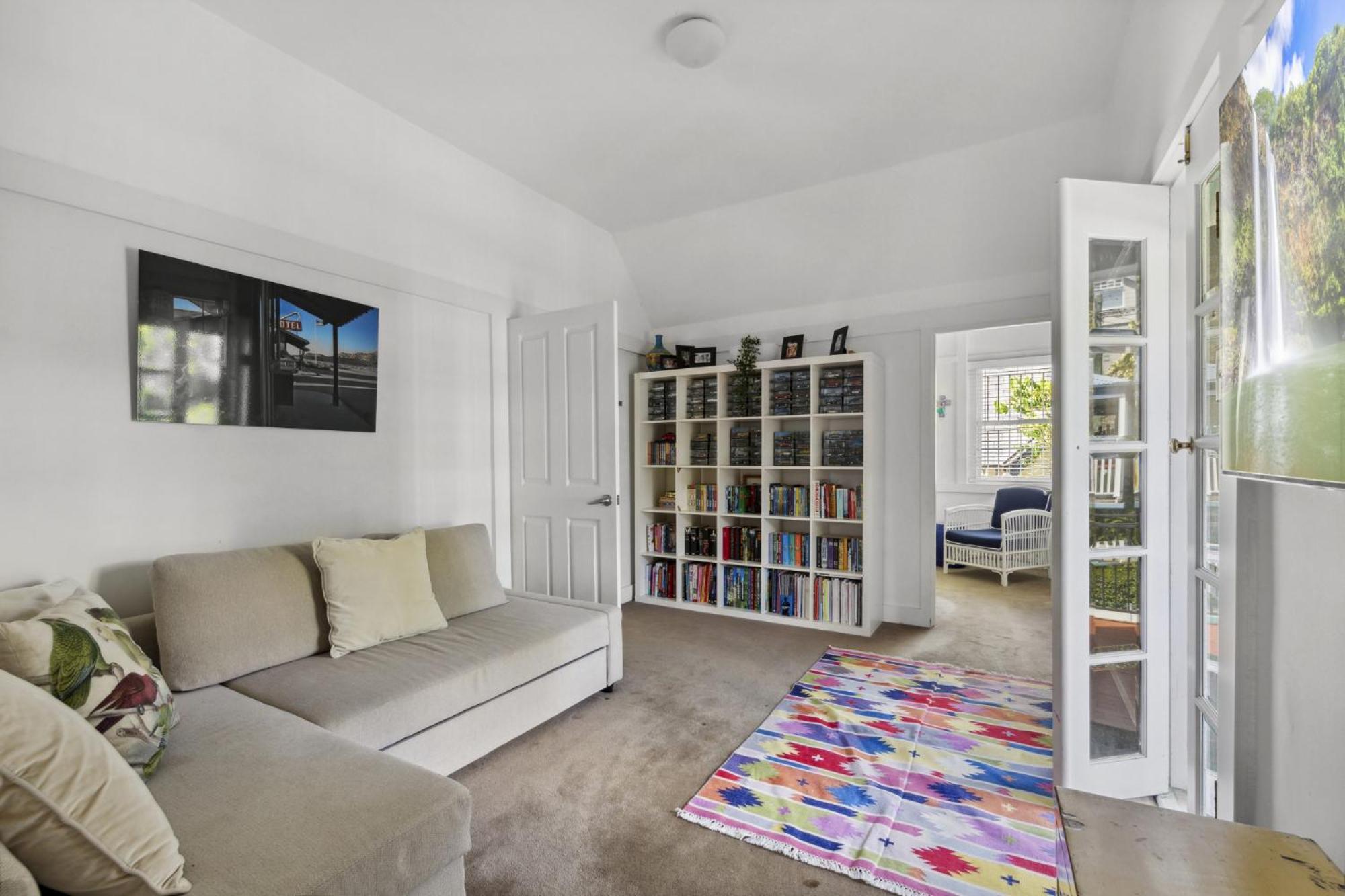 Holiday home Poolside - Close To Taronga Zoo & Luna Park *